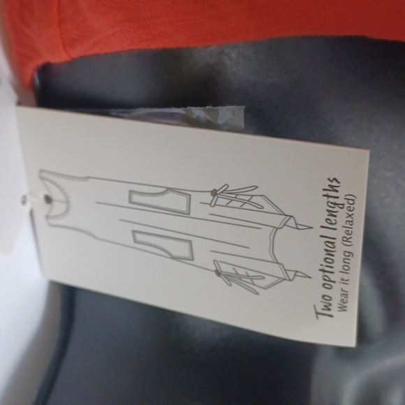 King Universal Flowy dress in coral color, convertible length - Picture 5 of 6